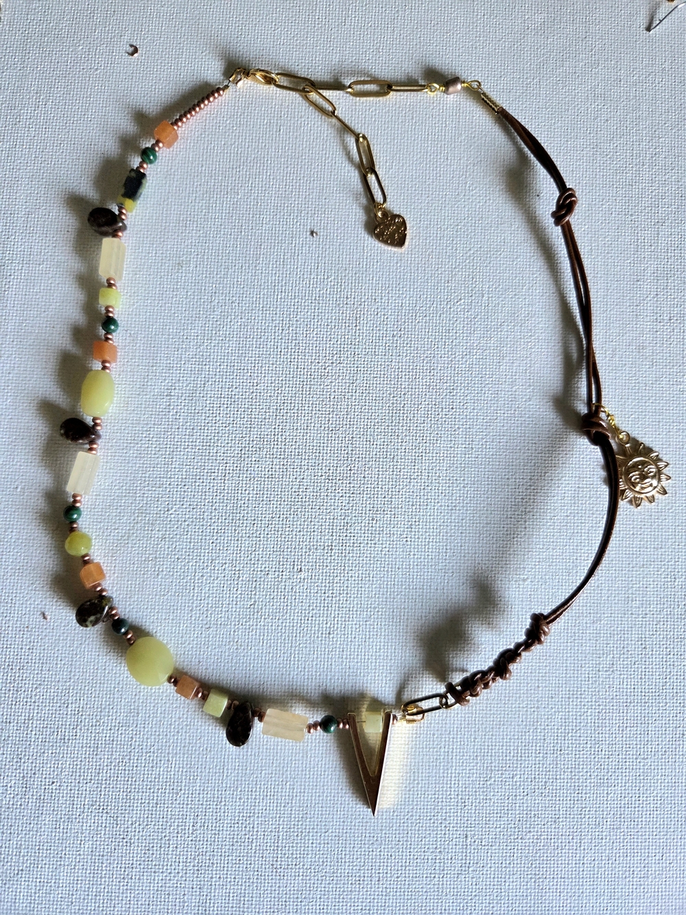 V-Shaped Split Cord Necklace Jade